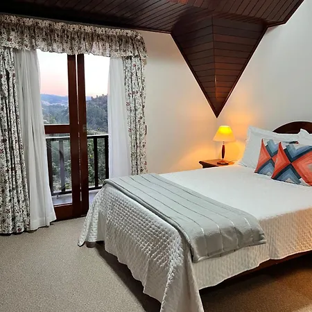 Vila Husky Pousada Campos do Jordao Exterior photo
